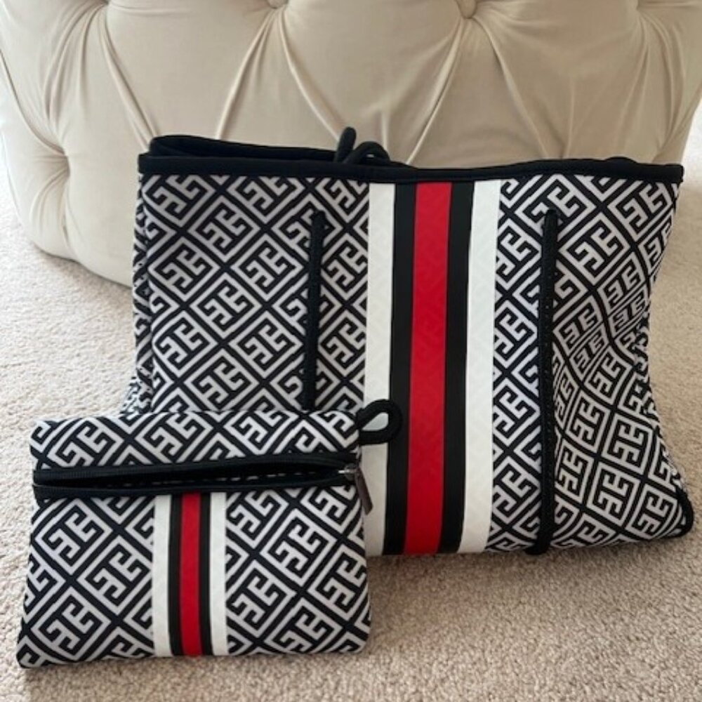 Large expandable tote bag with geometric pattern - NWOT